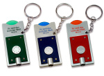 Schlüsselanhänger mit Einkaufswagenchip und Taschenlampe 