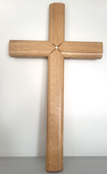 Eichenkreuz mit Strasssteinchen 